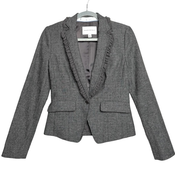 Banana Republic Wool Blend Herringbone Ruffle Blazer Jacket Gray Women’s Sz 2 - Picture 2 of 6